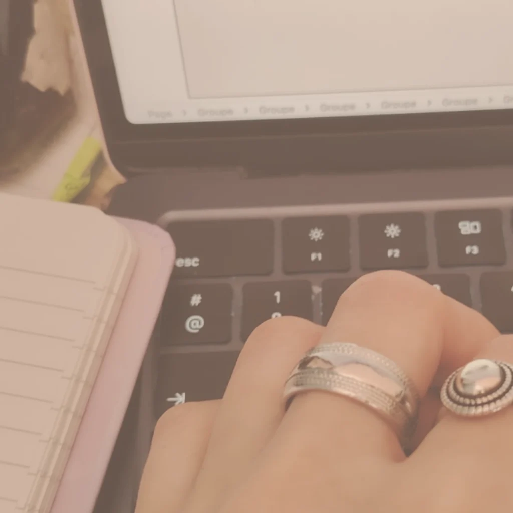 Rédaction de contenu web et newsletters par Morgane Copywriter